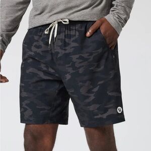 Bundle with his friend 2/$100! Vuori men’s Kore 5’ shorts. Size large.